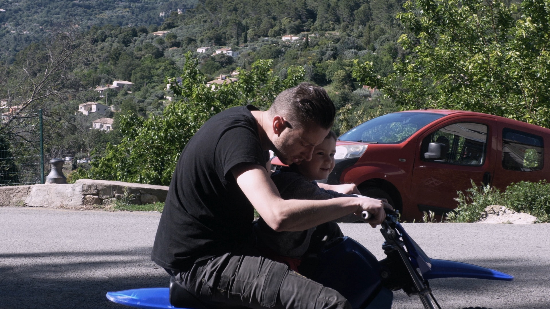 REEL_#05_CS_Garage (3)